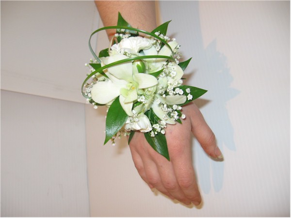 bracelets fleuris pour mariage et graduation - BR07 49$ CAN