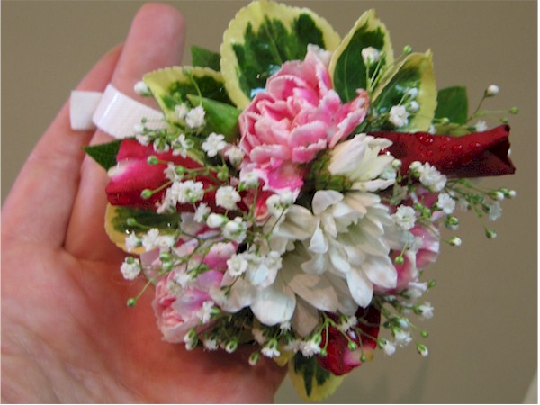 bracelets fleuris pour mariage et graduation - BR09 49$ CAN