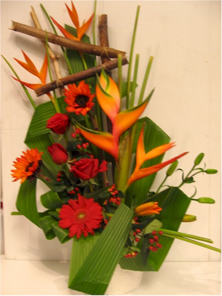 Corbeille de fleurs funéraire - FN1340 136$ CAN