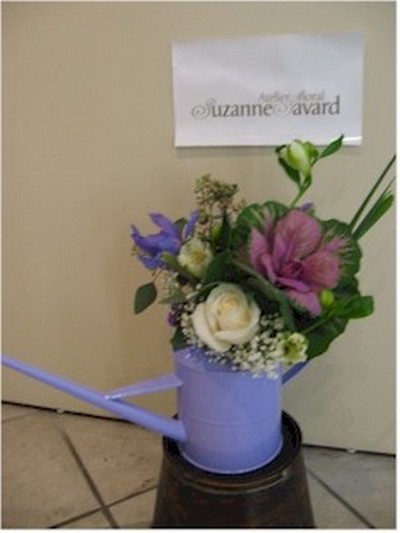 floral gift arrangement - VAR08 CD $57