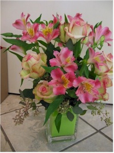 floral gift arrangement - VAR13 CD $77